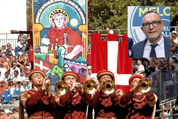 Il Carroccio del Palio di Asti e, nel riquadro in alto a destra, l'On. Coppo