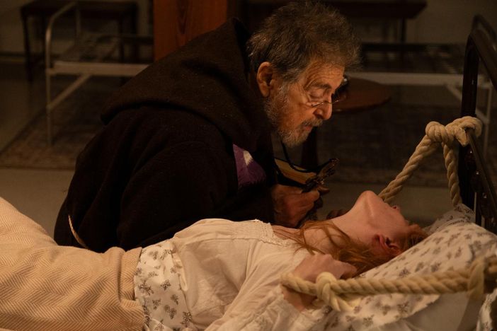 Un fotogramma del film "L'esorcismo di Emma Schmidt - Il rituale"