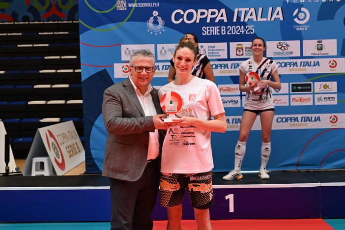 Valentina Soriani con Paolo Indiveri pres. Regionale Fipav