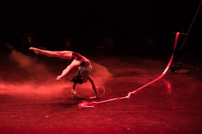 AstiTeatro 48 riaccende i riflettori: dal 10 giugno il festival diffuso tra piazze, cortili e circo contemporaneo AstiTeatro 48 riaccende i riflettori: dal 10 giugno il festival diffuso tra piazze, cortili e circo contemporaneo