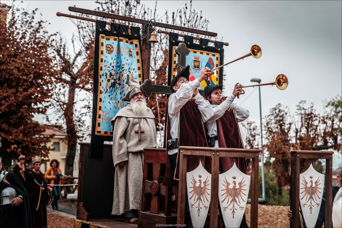 Il Settembre cocconatese si apre con il privilegio di Barbarossa che cambiò le sorti del paese Il Settembre cocconatese si apre con il privilegio di Barbarossa che cambiò le sorti del paese