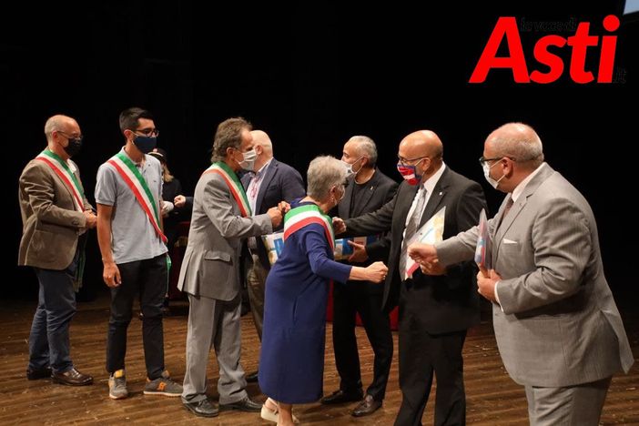 Cerimonia di consegna dei drapò ai sindaci Astigiani - Galleria fotografica a cura di Efrem Zanchettin - MerfePhoto