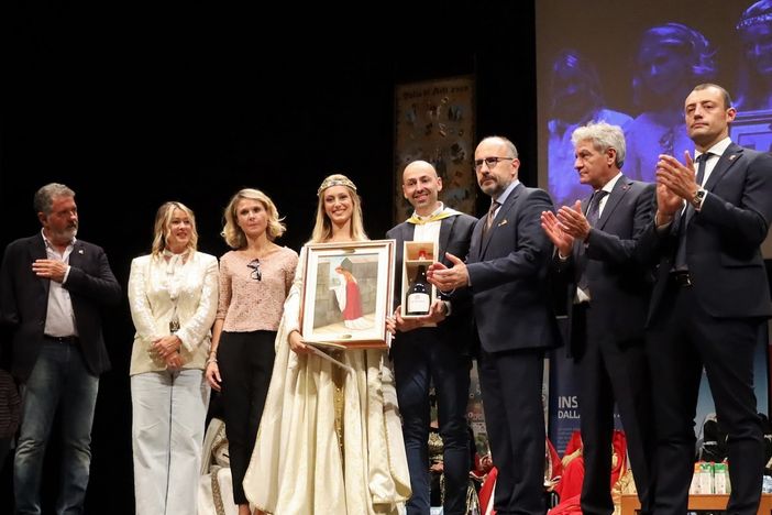 Venerdì 6 ottobre torna la Damigella del Palio Venerdì 6 ottobre torna la Damigella del Palio