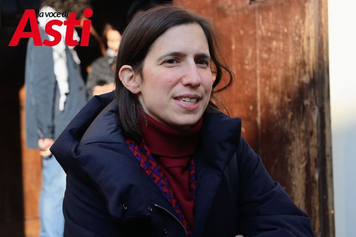 Elly Schlein fotografata da Efrem Zanchettin - Merfephoto a margine del suo comizio astigiano al Diavolo Rosso Elly Schlein fotografata da Efrem Zanchettin - Merfephoto a margine del suo comizio astigiano al Diavolo Rosso
