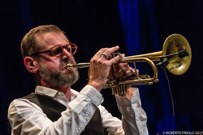 Questa sera ad AstiTeatro la tromba di Fabrizio Bosso, ricorda il grande Chet Baker