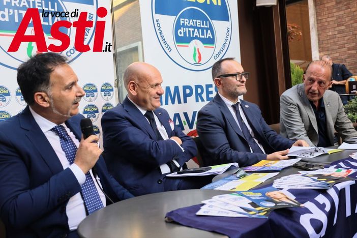 Nell'immagine d'archivio (Merfephoto), da sinistra a destra: Luigi Giacomini, l'On. Fabrizio Comba, l'On. Marcello Coppo e Sergio Ebarnabo Nell'immagine d'archivio (Merfephoto), da sinistra a destra: Luigi Giacomini, l'On. Fabrizio Comba, l'On. Marcello Coppo e Sergio Ebarnabo