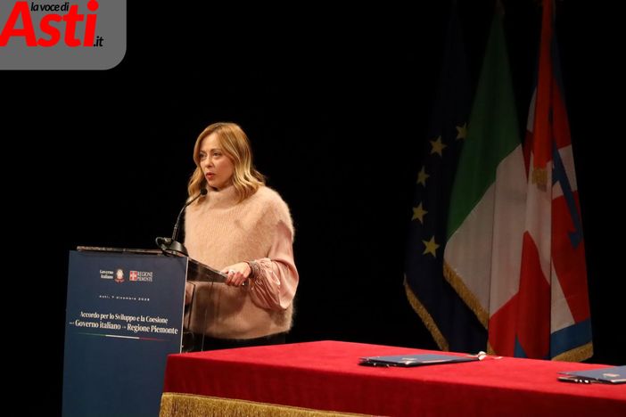 Meloni al Teatro Alfieri nel 2023 (MerfePhoto) Meloni al Teatro Alfieri nel 2023 (MerfePhoto)