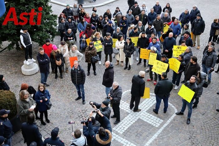 Un momento della protesta di oggi da parte degli ambulanti. Ph Merfephoto Un momento della protesta di oggi da parte degli ambulanti. Ph Merfephoto