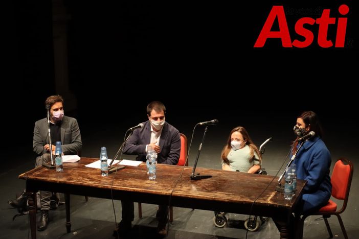 Nell'immagine, da sinistra: Emiliano Bronzino, Aldo Burzio, Chiara Bersani e Giulia Traversi (MerfePhoto) Nell'immagine, da sinistra: Emiliano Bronzino, Aldo Burzio, Chiara Bersani e Giulia Traversi (MerfePhoto)