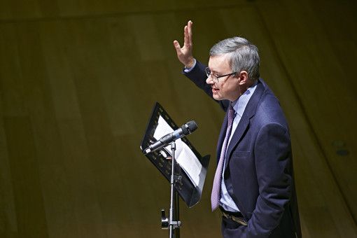 Intesa Sanpaolo: tornano dal Grattacielo le lezioni in streaming di Alessandro Barbero