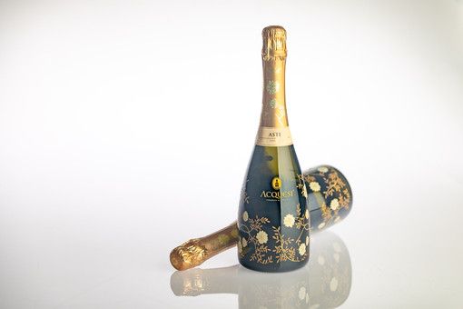 Una idea originale per le feste natalizie: Cuvage Asti DOCG “Acquesi” e Tiramisù Una idea originale per le feste natalizie: Cuvage Asti DOCG “Acquesi” e Tiramisù