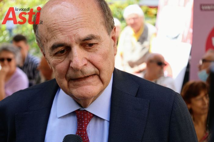 Pierluigi Bersani in occasione della visita ad Asti nel 2022 (Merphefoto)