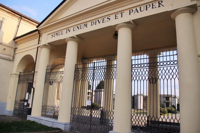 Asti: da sabato 9 maggio riaprono i cimiteri di Asti, con il rispetto del divieto di assembramento e la distanza di sicurezza Asti: da sabato 9 maggio riaprono i cimiteri di Asti, con il rispetto del divieto di assembramento e la distanza di sicurezza