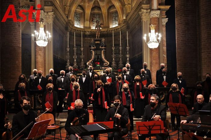 Ieri la tradizionale bellezza del Concerto natalizio con la corale di San Secondo [FOTOGALLERY]