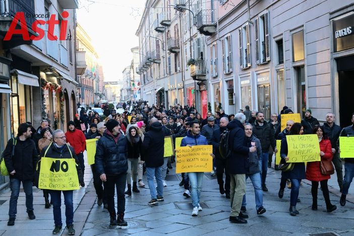 Il mercato di Asti non si sposterà. Segnali di distensione con l'incontro di oggi tra ambulanti e Amministrazione Il mercato di Asti non si sposterà. Segnali di distensione con l'incontro di oggi tra ambulanti e Amministrazione