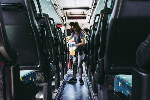 Treni, la Regione: "Non siamo in grado di garantire il distanziamento tra le persone"