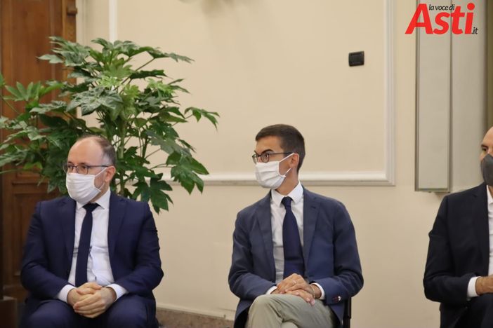 Sindaco e presidente della Provincia fotografati nell'ambito di un evento cittadino