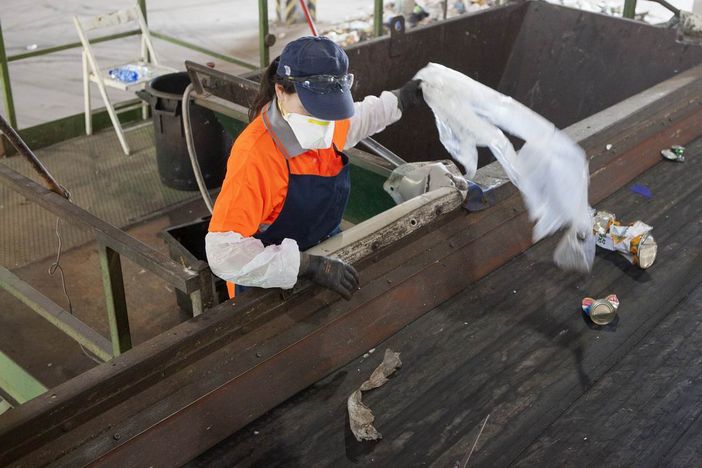 Gaia Asti, 2 milioni di metri cubi di plastica e lattine recuperati in 18 anni. Al lavoro 107 persone diverse Gaia Asti, 2 milioni di metri cubi di plastica e lattine recuperati in 18 anni. Al lavoro 107 persone diverse