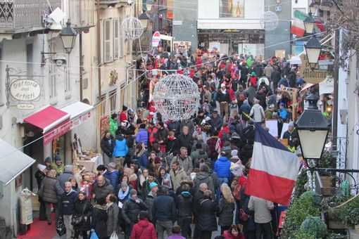 La Fiera di Sant'Orso, la più antica rassegna dell'artigianato delle Alpi, torna quest’anno ad aprile