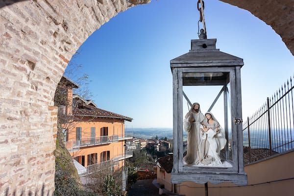 Prosegue Oro incenso mirra – Presepi nel Monferrato Prosegue Oro incenso mirra – Presepi nel Monferrato