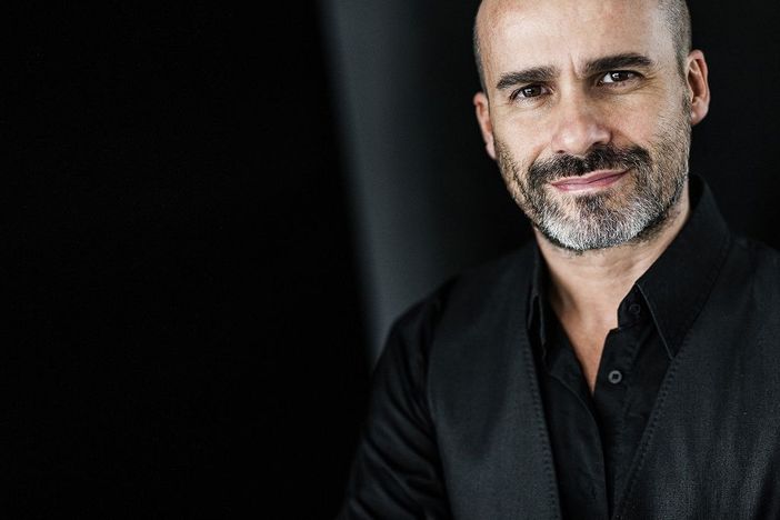 Jesus Castellano: il fotografo di Siviglia, maestro della luce Jesus Castellano: il fotografo di Siviglia, maestro della luce