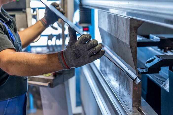 L'economia piemontese tira il freno, il saldo tra nuove imprese e chiusure segna un modesto incremento