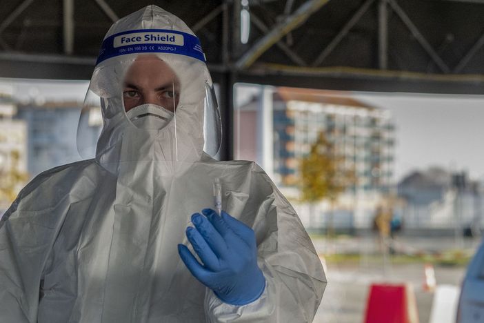 Covid: il cortisone non va usato nei primi giorni di malattia e senza disturbi respiratori