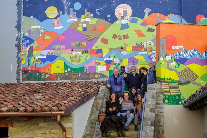 Alcune immagini del murale Alcune immagini del murale