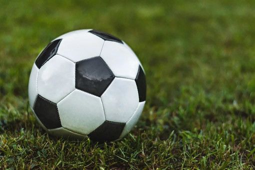 Stadio Aperto. Alcione tra mercato e giustizia sportiva, Albenga agrodolce, cade il Varese (Video)