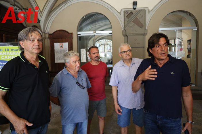 L'assessore Bovino durante una protesta di qualche mese fa