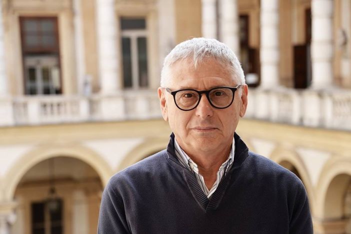 Il professor Renato Grimaldi Il professor Renato Grimaldi