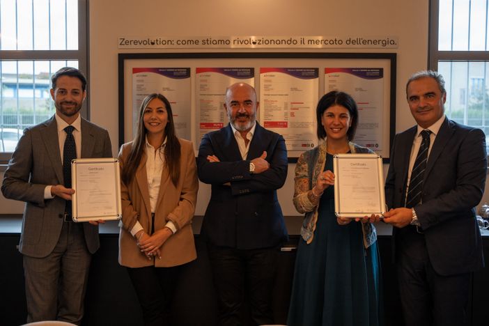 Merito, ambiente, persone, risparmio: ecco il poker d'assi targato ‘uBroker’ Merito, ambiente, persone, risparmio: ecco il poker d'assi targato ‘uBroker’