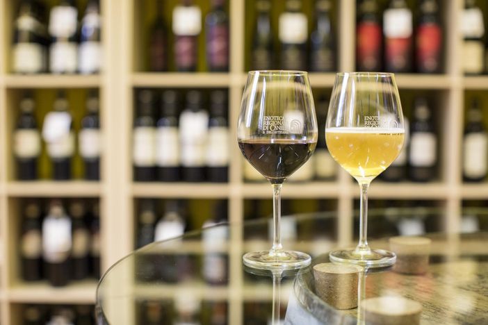 Canelli brinda alle Feste con eventi ogni domenica