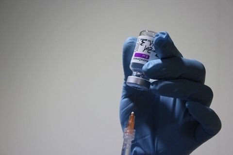 AstraZeneca, il parere di Ema non spaventa Cirio: “Chi prima vaccina prima riparte, obiettivo 30.000 al giorno ad aprile” (VIDEO)