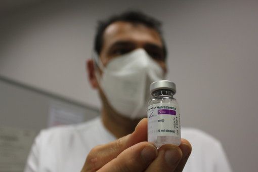 Una dose di vaccino AstraZeneca Una dose di vaccino AstraZeneca