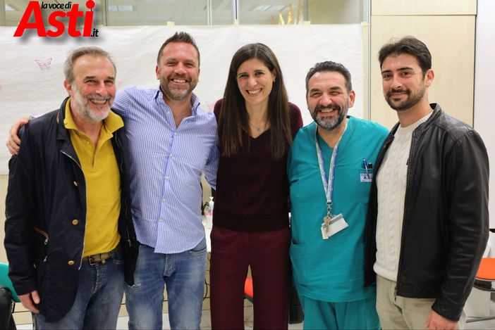 Chiara Appendino con infermieri del Nursind (MerfePhoto)