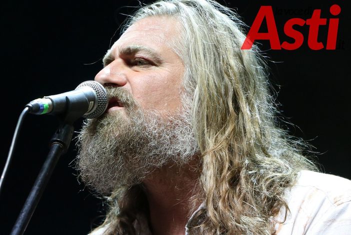 I White Buffalo chiudono AstiMusica: la voce 'vichinga' di Jake Smith conquista Asti (FOTOGALLERY)