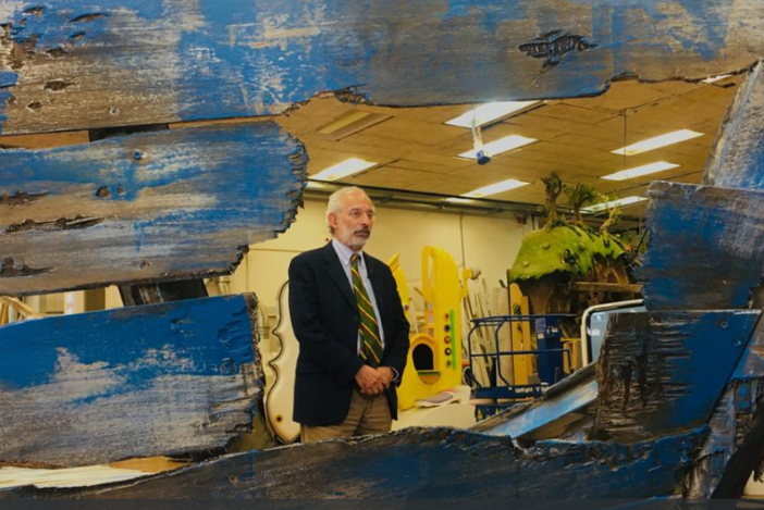 Lerner ritratto nello studio della sua nuova trasmissione (foto tratta dal profilo Twitter del giornalista)