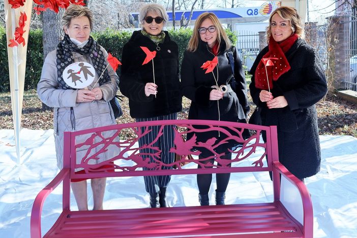 Immagini che documentano la donazione Lions al Centro di Ascolto "L'Orecchio di Venere" Immagini che documentano la donazione Lions al Centro di Ascolto "L'Orecchio di Venere"