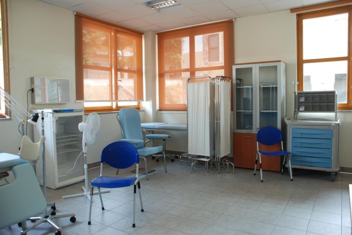 A Canelli crescono ancora i positivi, ma tra pochi giorni inizieranno le vaccinazioni 60-69 anni