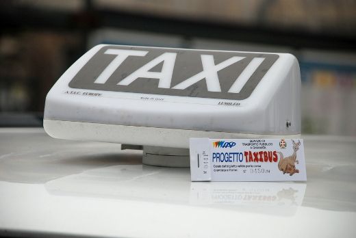 Per due settimane potenziato il servizio Taxibus che collega le frazioni alla città Per due settimane potenziato il servizio Taxibus che collega le frazioni alla città