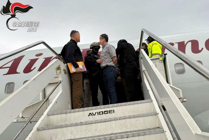 Omicidio ad Asti nel 1999, arrestato il killer dopo 26 anni di latitanza: si nascondeva a Buffalo