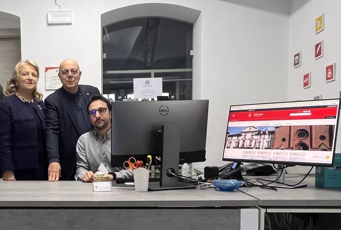 Silvana Bertolotti Delegata provinciale ANIOC, Gianfranco Imerito vice presidente Asti Musei, Luca Migliore curatore del sito Silvana Bertolotti Delegata provinciale ANIOC, Gianfranco Imerito vice presidente Asti Musei, Luca Migliore curatore del sito