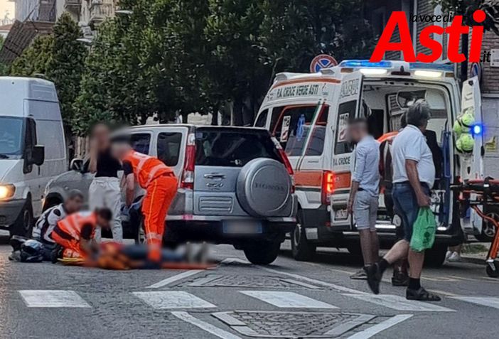 Asti: incidente auto-moto in corso Dante