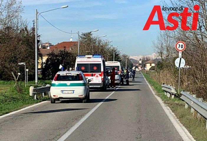 Incidente frontale sul rettilineo tra Sessant e Serravalle