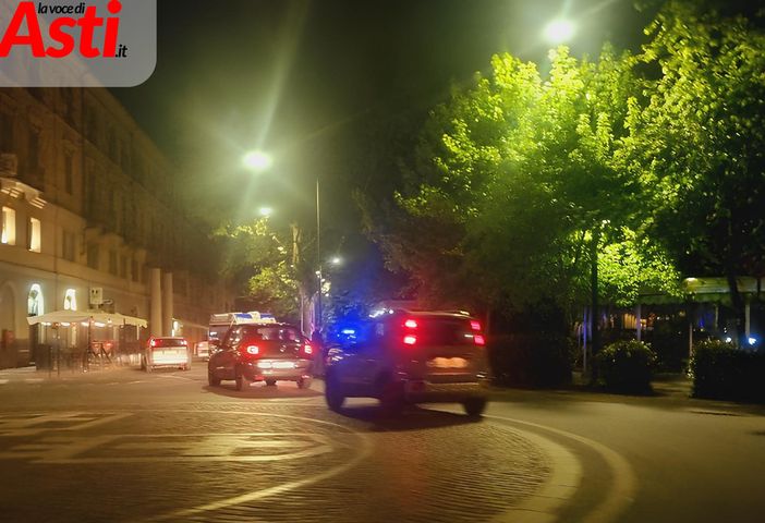 Rissa ai giardini pubblici: intervengono polizia e 118