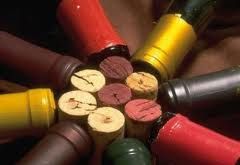 Il buon vino, insieme al buon cibo, rappresenta un gran biglietto da visita per l'economia piemontese Il buon vino, insieme al buon cibo, rappresenta un gran biglietto da visita per l'economia piemontese