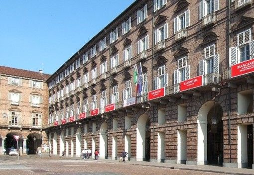 Irregolarità al Teatro Regio di Torino: 4 indagati, c'è anche l'ex sovrintendente Graziosi Irregolarità al Teatro Regio di Torino: 4 indagati, c'è anche l'ex sovrintendente Graziosi