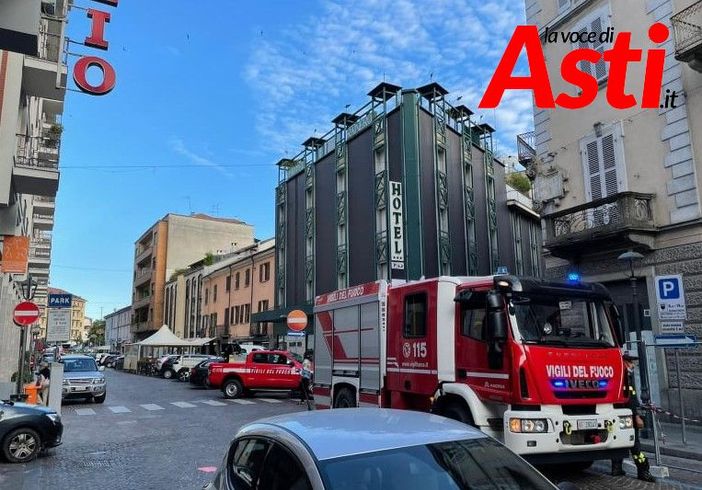 Intervento dei vigili del fuoco in via Cavour