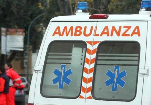 Asti: frontale tra due auto in corso Savona